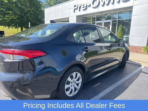 Used 2022 Toyota Corolla LE FWD image 3