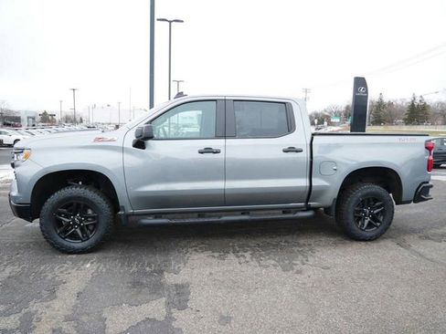 Used 2024 Chevrolet Silverado 1500 LT Trail Boss image 3