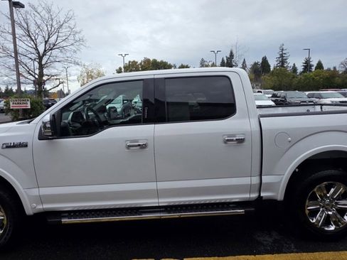 Used 2020 Ford F150 Lariat w/ Equipment Group 502A Luxury image 6