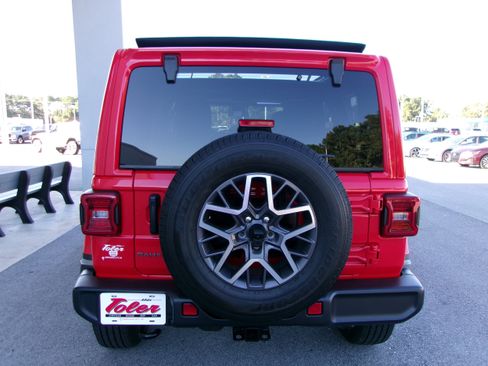 New 2025 Jeep Wrangler Unlimited Sahara image 21