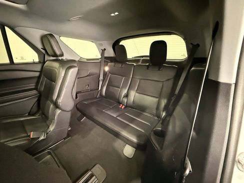 Used 2021 Ford Explorer Limited w/ Equipment Group 301A image 20