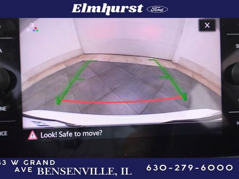 Used 2024 Volkswagen Taos SE image 17