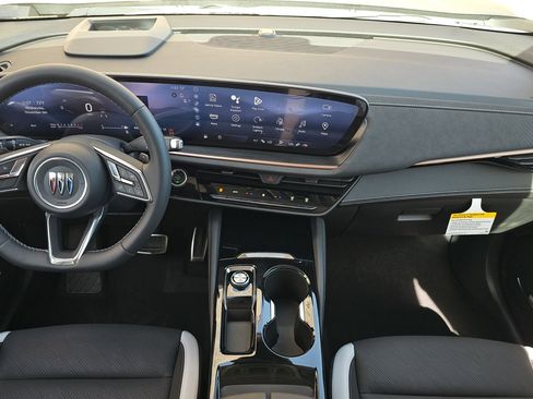 Used 2025 Buick Envision Sport Touring AWD/4WD image 17