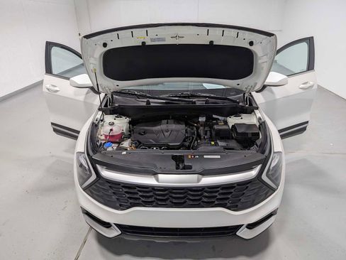 Certified 2023 Kia Sportage LX image 13