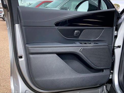 New 2026 Lincoln Nautilus Premier w/ Jet Appearance Package image 10