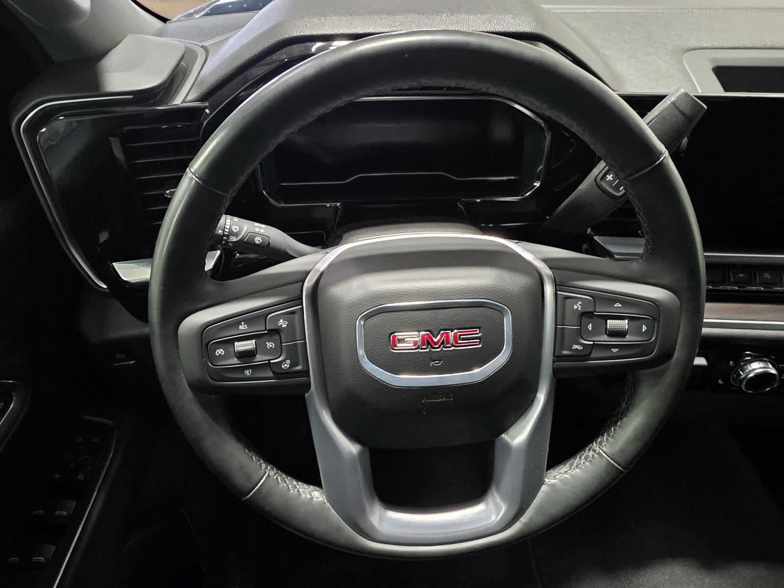 Used 2025 GMC Sierra 1500 SLT AWD/4WD image 19