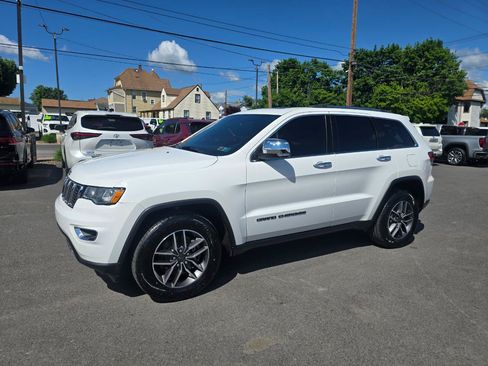 Used 2021 Jeep Grand Cherokee Limited AWD/4WD image 3