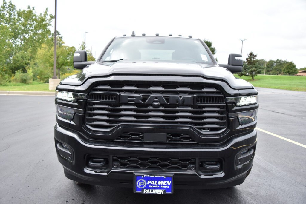 New 2026 RAM 3500 Big Horn AWD/4WD image 3