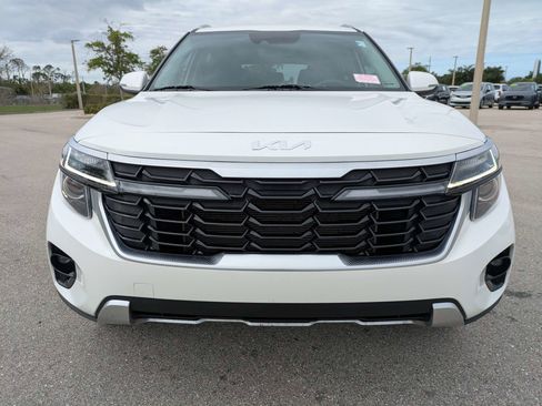 Certified 2024 Kia Seltos S FWD image 3