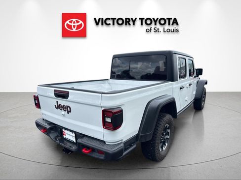 Used 2026 Jeep Gladiator Rubicon AWD/4WD image 3
