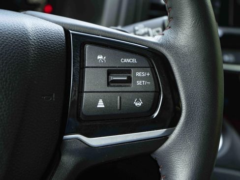 Used 2025 Honda Odyssey Sport-L image 22