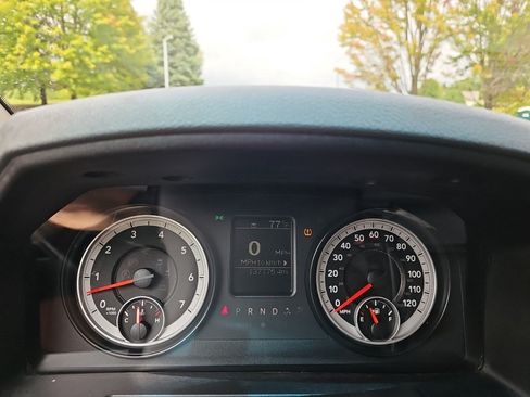 Used 2014 RAM 1500 Express AWD/4WD image 23