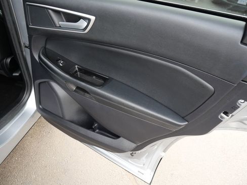 Used 2020 Ford Edge SEL w/ Convenience Package image 25