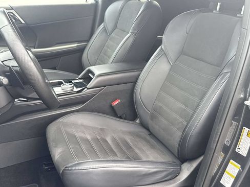 Used 2025 Mitsubishi Outlander SE FWD image 13