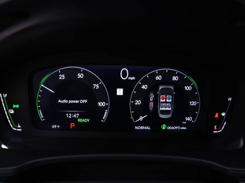 Used 2025 Honda Civic Sport Touring image 13