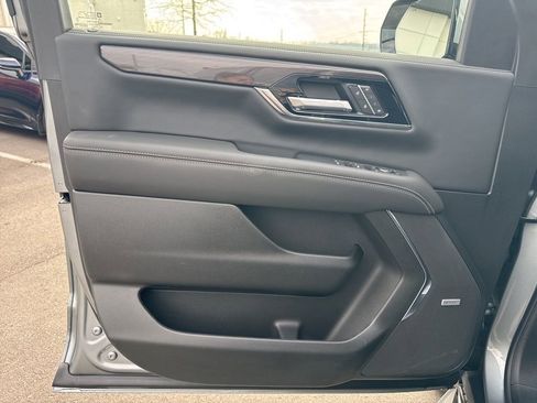 New 2026 GMC Yukon XL Elevation image 11