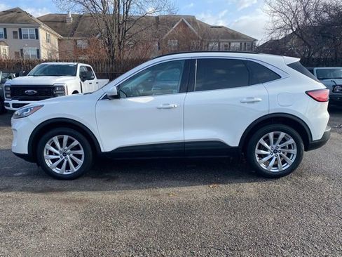 Used 2021 Ford Escape Titanium w/ Titanium Elite Package image 3