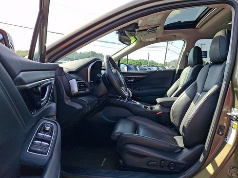 Used 2024 Subaru Outback Limited AWD/4WD image 14