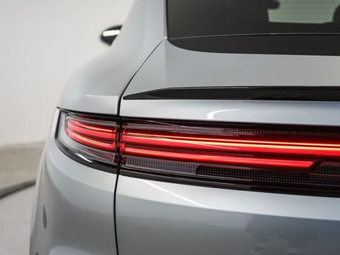 New 2026 Porsche Cayenne Coupe AWD/4WD image 11