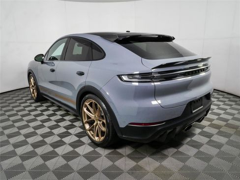 Certified 2024 Porsche Cayenne Turbo GT AWD/4WD image 3