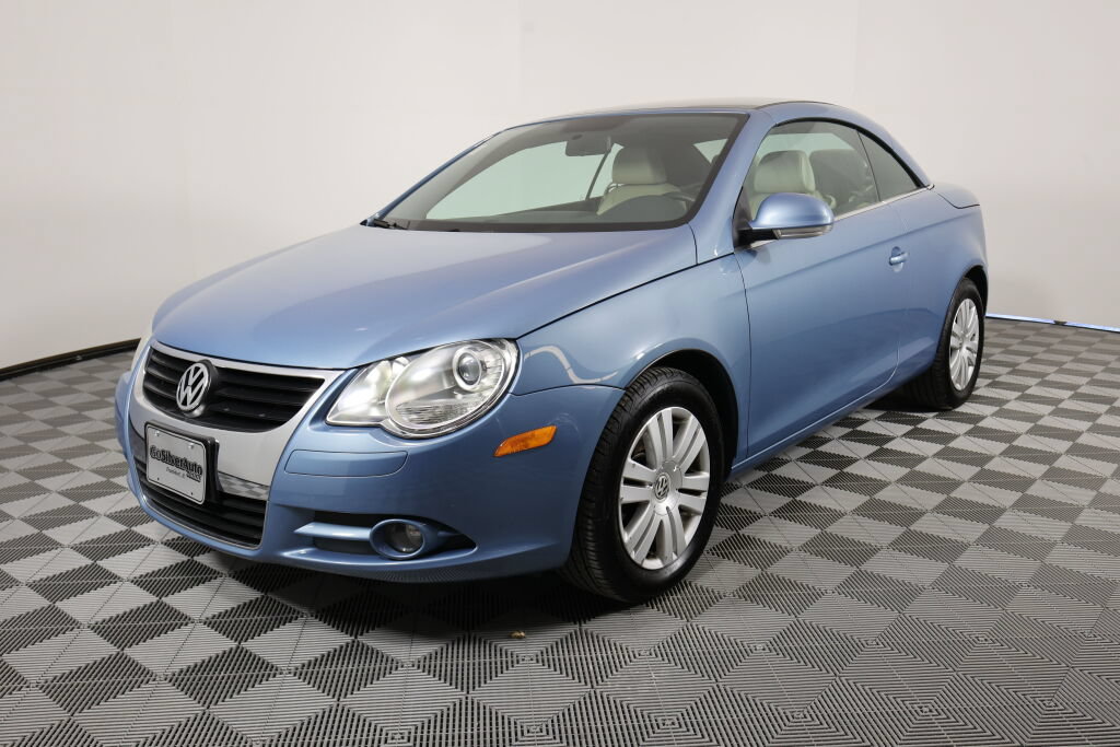 Used 2008 Volkswagen Eos 2.0T FWD image 6