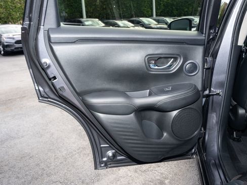 Used 2023 Honda HR-V EX-L image 11