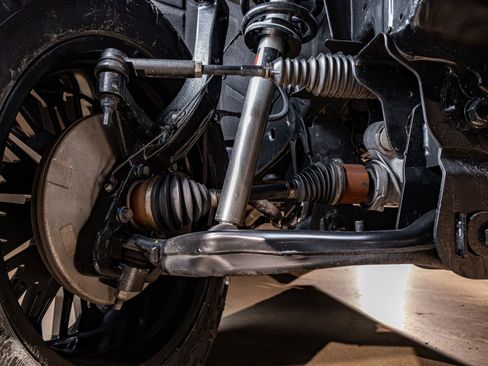 Used 2020 Chevrolet Silverado 1500 High Country w/ Technology Package image 13