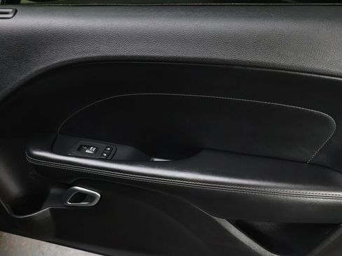 Used 2019 Dodge Challenger R/T Scat Pack w/ Shaker Package RWD image 13