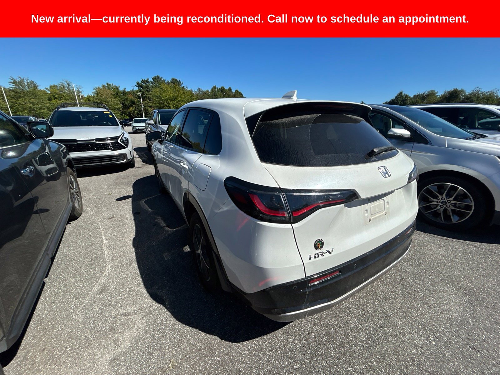 Used 2023 Honda HR-V EX-L image 10
