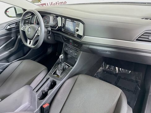 Used 2019 Volkswagen Jetta SE FWD image 30