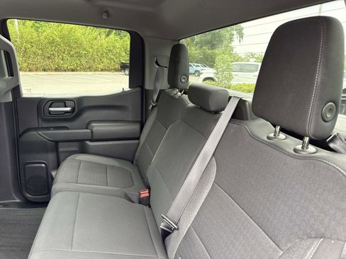 Used 2021 Chevrolet Silverado 1500 LT AWD/4WD image 11