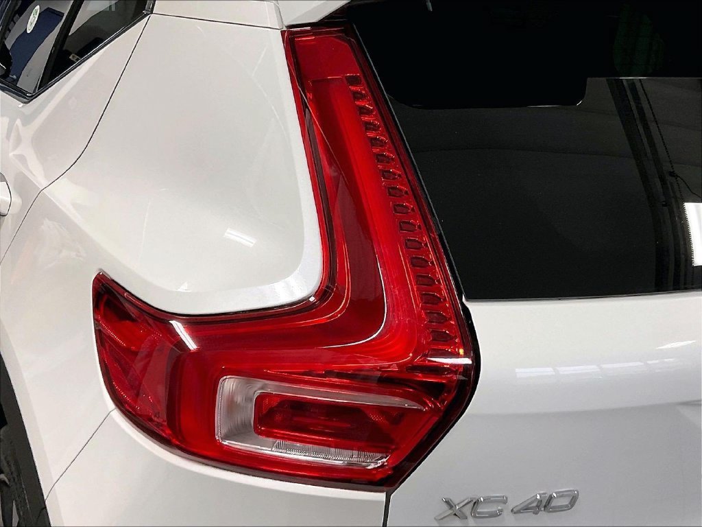 Used 2024 Volvo XC40 B5 Plus w/ Protection Package Premier AWD/4WD image 34