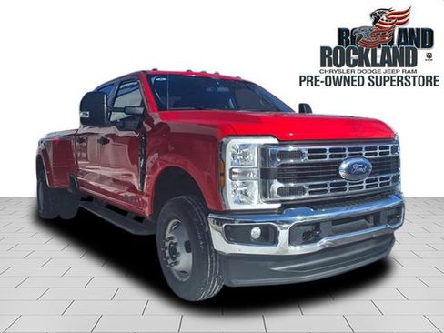 Used 2025 Ford F350 XLT image 1