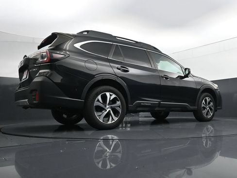 Used 2020 Subaru Outback Limited AWD/4WD image 40