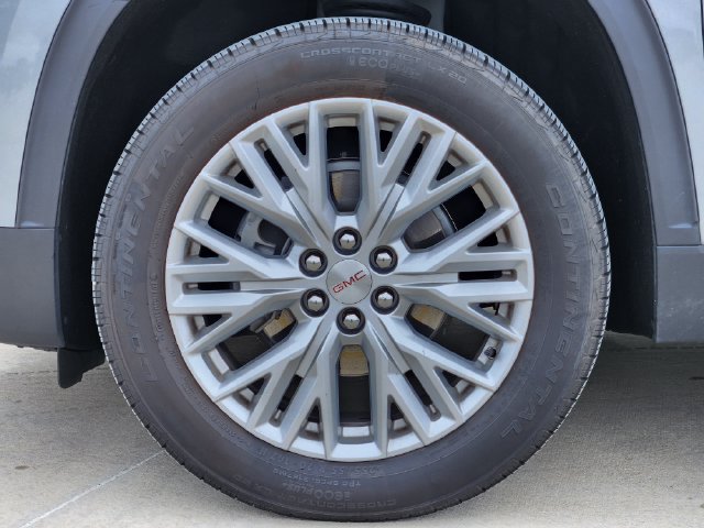 Used 2026 GMC Acadia Elevation w/ Elevation Premium Package FWD image 11