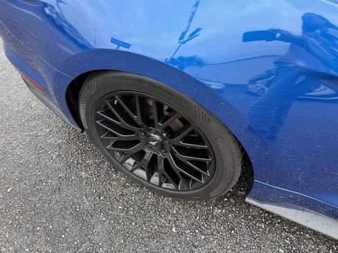 Used 2017 Ford Mustang GT Premium w/ GT Performance Package image 8