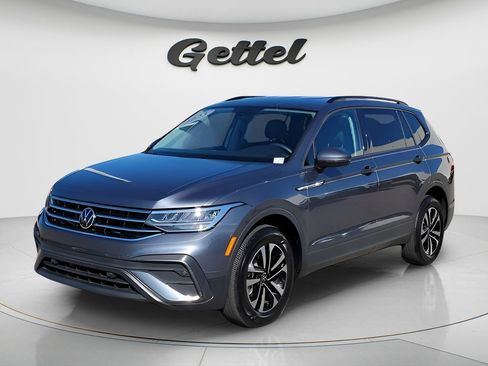 Used 2023 Volkswagen Tiguan S image 2