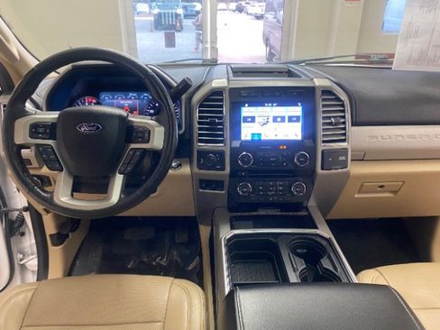 Used 2017 Ford F250 Lariat w/ Lariat Ultimate Package image 22