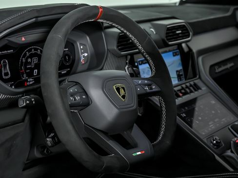 Used 2024 Lamborghini Urus Performante image 26