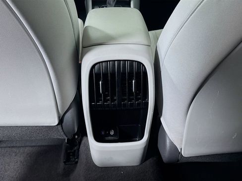 Used 2024 Hyundai Kona SEL AWD/4WD image 25