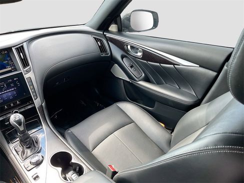 Used 2024 INFINITI Q50 Sensory image 25