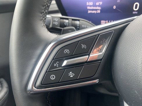 Used 2025 Buick Enclave Preferred image 18