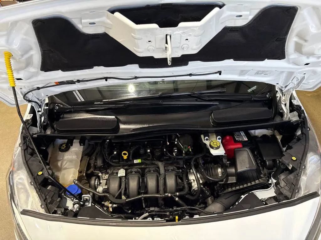 Used 2022 Ford Transit Connect XLT FWD image 9