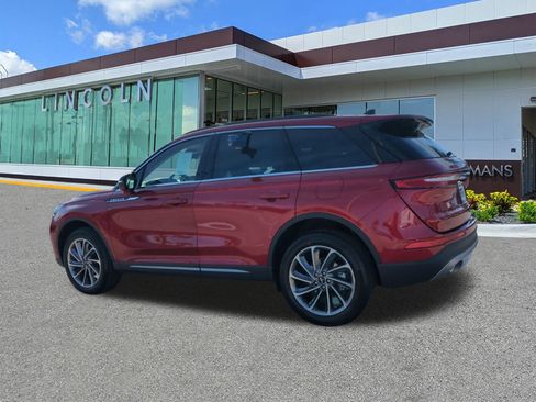 New 2026 Lincoln Corsair Premiere image 6