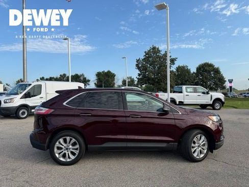 Used 2020 Ford Edge Titanium w/ Equipment Group 301A AWD/4WD image 9