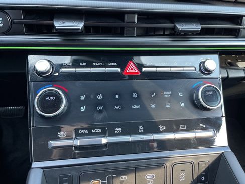 Used 2024 Hyundai Santa Fe Calligraphy image 12