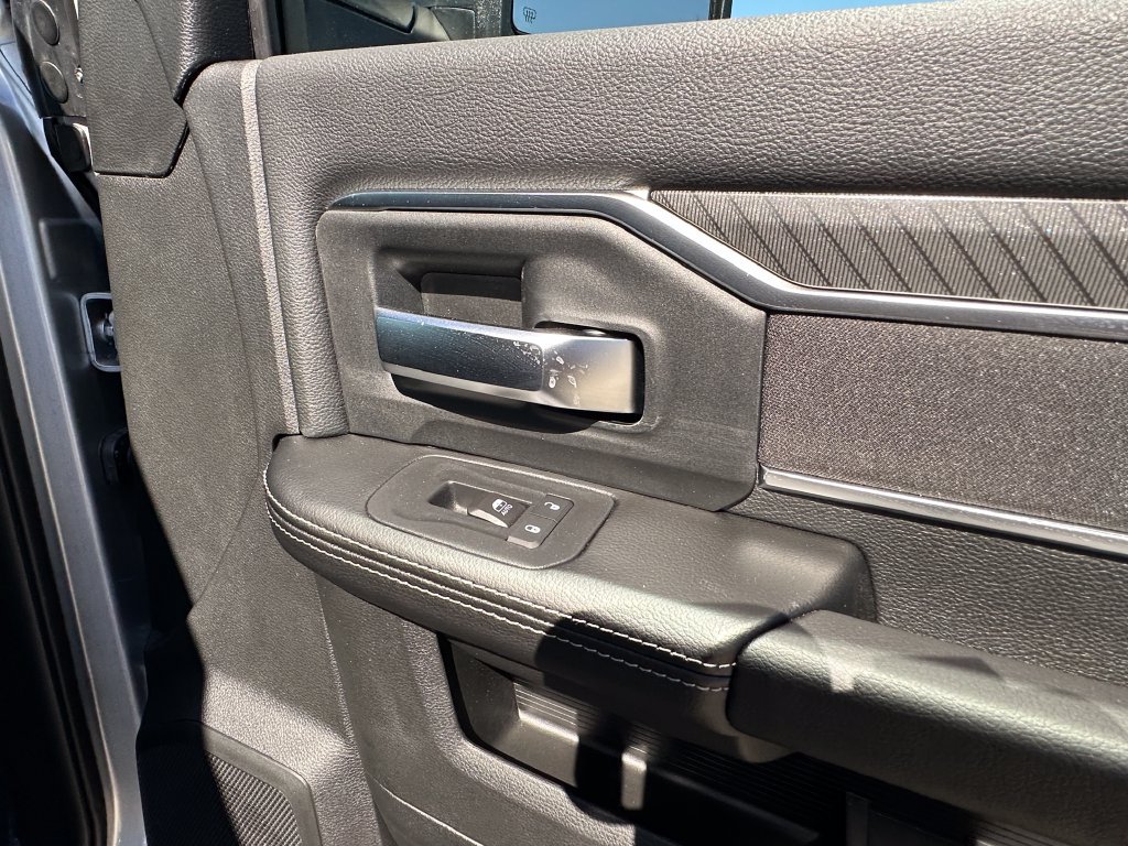 New 2026 RAM 2500 Big Horn AWD/4WD image 17