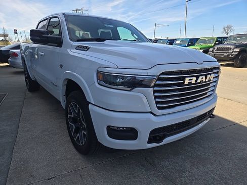 New 2026 RAM 1500 Laramie w/ Laramie Preferred Package AWD/4WD image 15