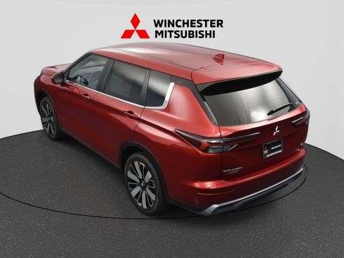 New 2025 Mitsubishi Outlander SE image 36