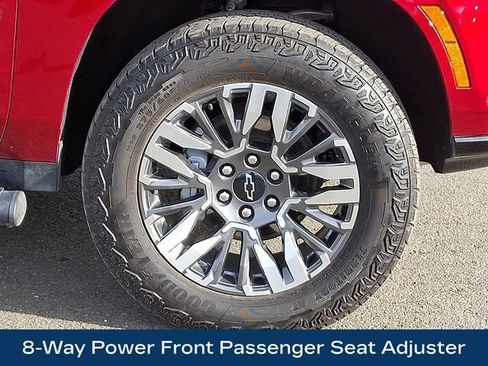 Used 2025 Chevrolet Tahoe Z71 image 11